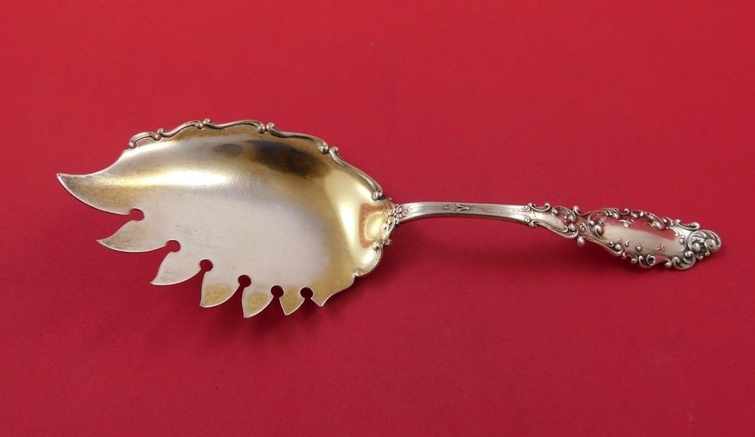 Gorham Luxembourg Sterling Silver Fried Oyster Server Gold Wash 8": Gorham Luxembourg Sterling Silver Fried Oyster Server Gold Wash 8" This exquisite Fried Oyster Server from the Luxembourg pattern by Gorham is crafted from sterling silver and features a luxurious gol