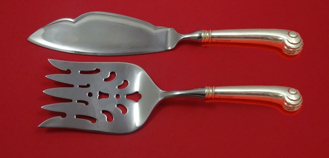 Tuttle Onslow Sterling Silver Fish Serving Set 2 Piece Hollow Handle: Tuttle Onslow Sterling Silver Fish Serving Set 2 Piece Hollow Handle Elevate your dining experience with the Onslow by Tuttle Sterling Silver Fish Serving Set. This exquisite two-piece set is expertly