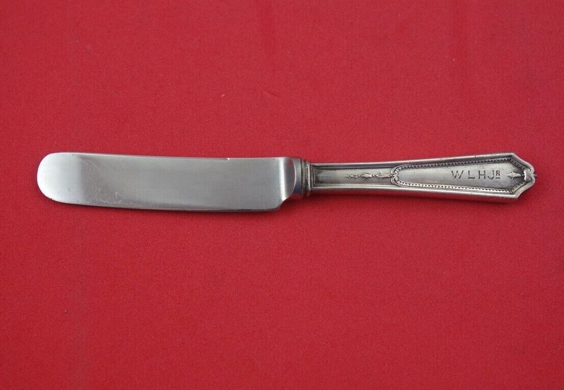 International Sterling Georgian Maid Baby Knife 5 1/8 inch: International Sterling Georgian Maid Baby Knife 5 1/8 inch This exquisite baby knife features the classic Georgian Maid pattern by International Sterling. Crafted from sterling silver, it boasts a hol