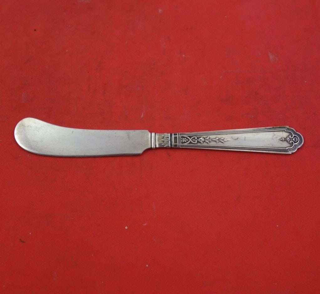 Durgin Gorham Princess Patricia Sterling Silver Butter Spreader 5.5 Inch Knife: Durgin Gorham Princess Patricia Sterling Silver Butter Spreader 5.5 Inch Knife This exquisite butter spreader features the elegant Princess Patricia pattern by Durgin-Gorham. Crafted from high-quality