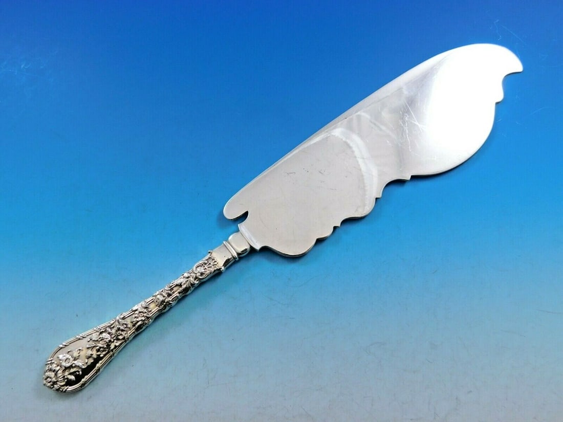 Durgin Dauphin Sterling Silver Ice Cream Slice 11.75 Inch Monogrammed: Durgin Dauphin Sterling Silver Ice Cream Slice 11.75 Inch Monogrammed Experience elegance with this exquisite Sterling Silver Ice Cream Slice from the Dauphin pattern by Durgin-Gorham. Measuring 11 3/