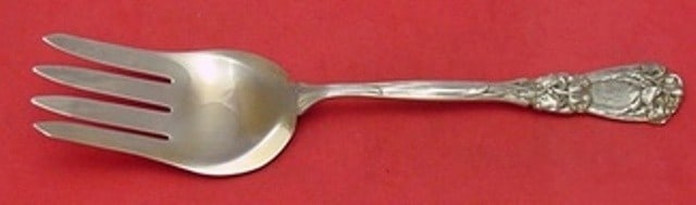 Durgin-Gorham Iris Sterling Silver Buffet Fork 9.5" Monogrammed: Durgin-Gorham Iris Sterling Silver Buffet Fork 9.5" Monogrammed Presenting the Iris buffet fork, a beautiful piece from Durgin-Gorham, crafted in exquisite sterling silver. This 9 1/2" serving fork fe