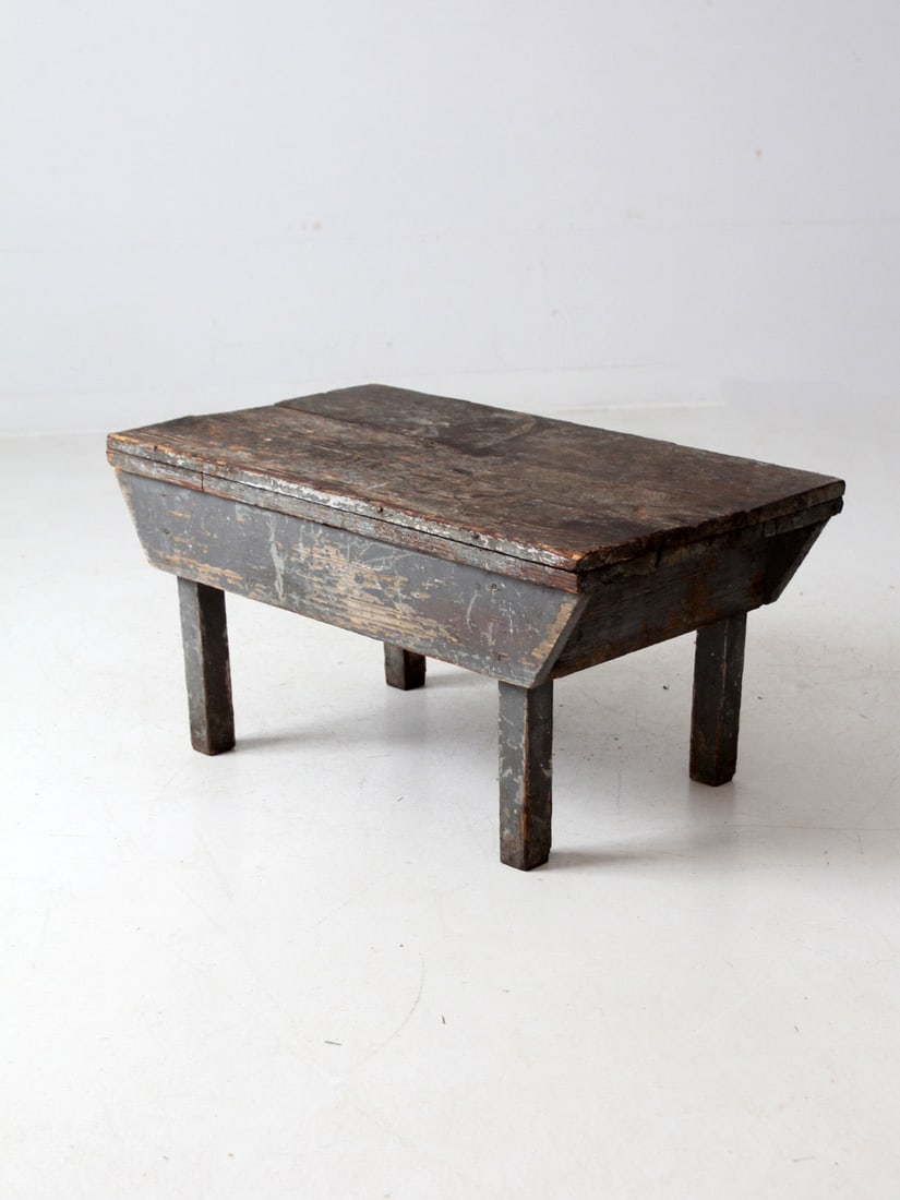 Antique Rustic Painted Wood Bench Stool 30 x 15 x 17.5: Antique Rustic Painted Wood Bench Stool 30 x 15 x 17.5 This antique primitive wood bench stool showcases a charming rustic design with beautifully worn paint and exposed wood grain, reflecting its ric