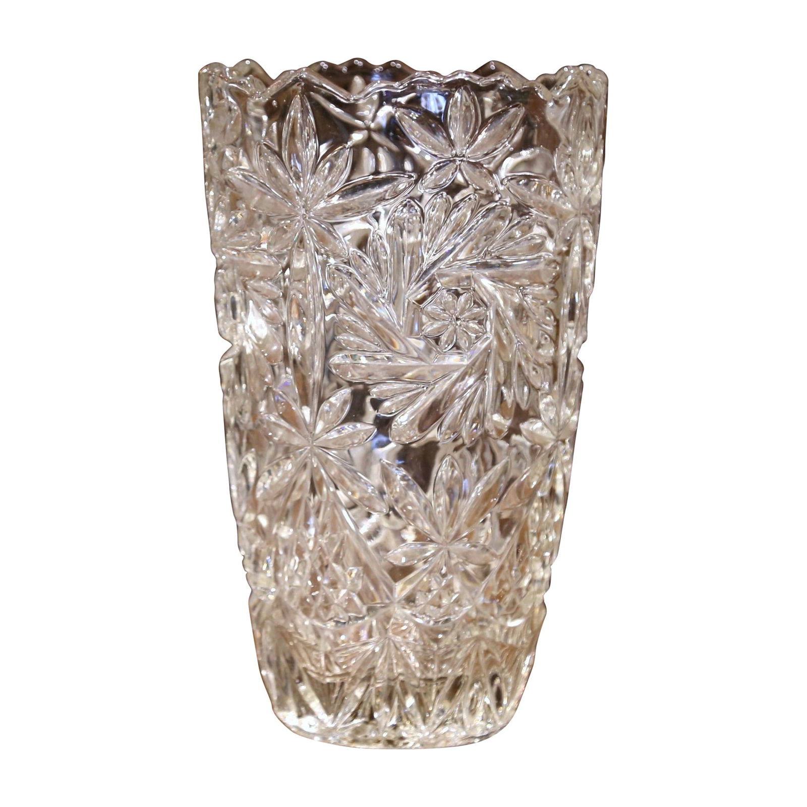 Mid-Century French Etched Glass Floral Vase 11.75in: Mid-Century French Etched Glass Floral Vase 11.75in This vintage French glass vase, dating back to circa 1970, showcases exquisite craftsmanship and elegance. Standing at 11.75 inches tall with a diam