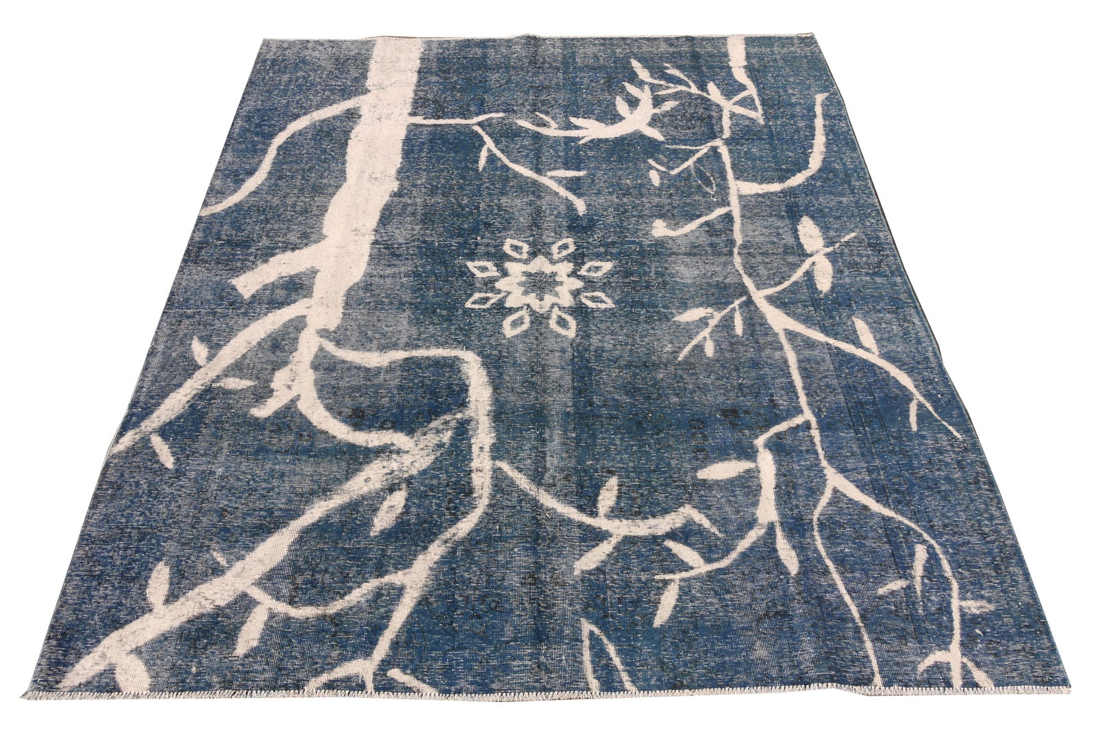 7.6 x 9.2 Charcoal Grey Blue Tree of Life Handwoven Area Rug: 7.6 x 9.2 Charcoal Grey Blue Tree of Life Handwoven Area Rug Free continental US Shipping Transform your living space with the exquisite 7.6 x 9.2 Charcoal Grey Blue Tree of Life Handmade Carpet. This