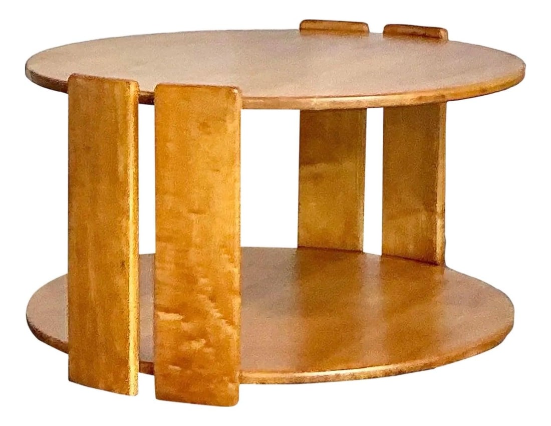 Conant Ball Mid-Century Modern Maple Coffee Table: Conant Ball Mid-Century Modern Maple Coffee Table Discover a stunning representation of American Mid-Century Modern design with this sculptural coffee table by the esteemed Conant Ball company. Crafte