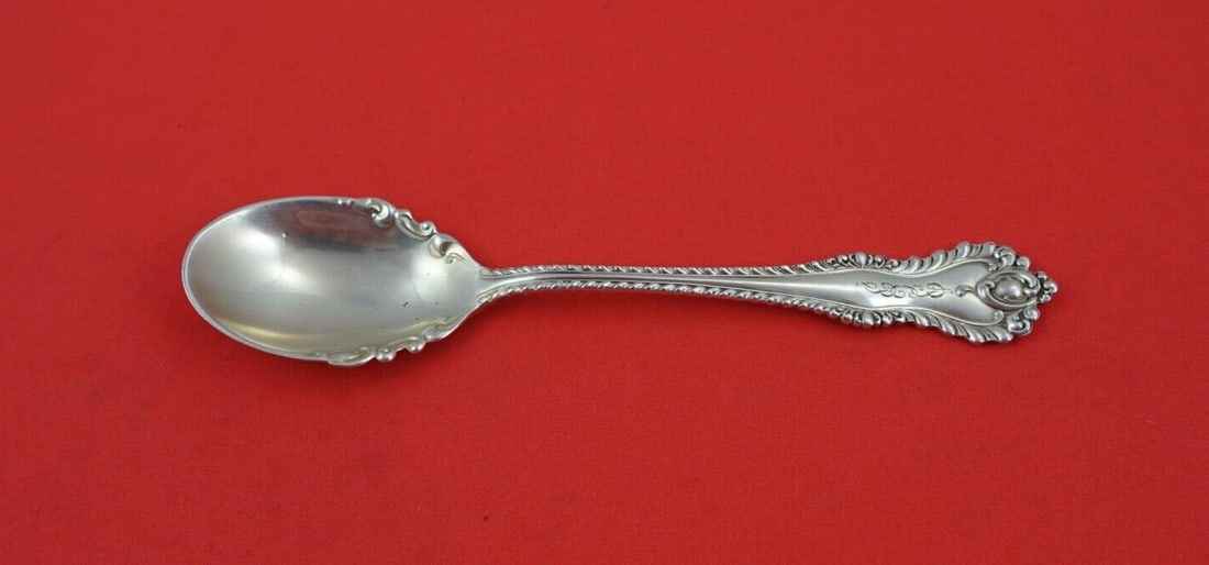 Dominick & Haff Mazarin Sterling Silver Ice Cream Spoon Fluted Bowl 5.25 in: Dominick & Haff Mazarin Sterling Silver Ice Cream Spoon Fluted Bowl 5.25 in This exquisite ice cream spoon is part of the Mazarin pattern by Dominick & Haff, crafted from high-quality sterling silver.