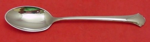 Towle Chippendale Sterling Silver Teaspoon 6 1/8 Inch Flatware: Towle Chippendale Sterling Silver Teaspoon 6 1/8 Inch Flatware This exquisite Chippendale pattern teaspoon by Towle is a distinguished piece of flatware from the early 20th century, crafted between 19