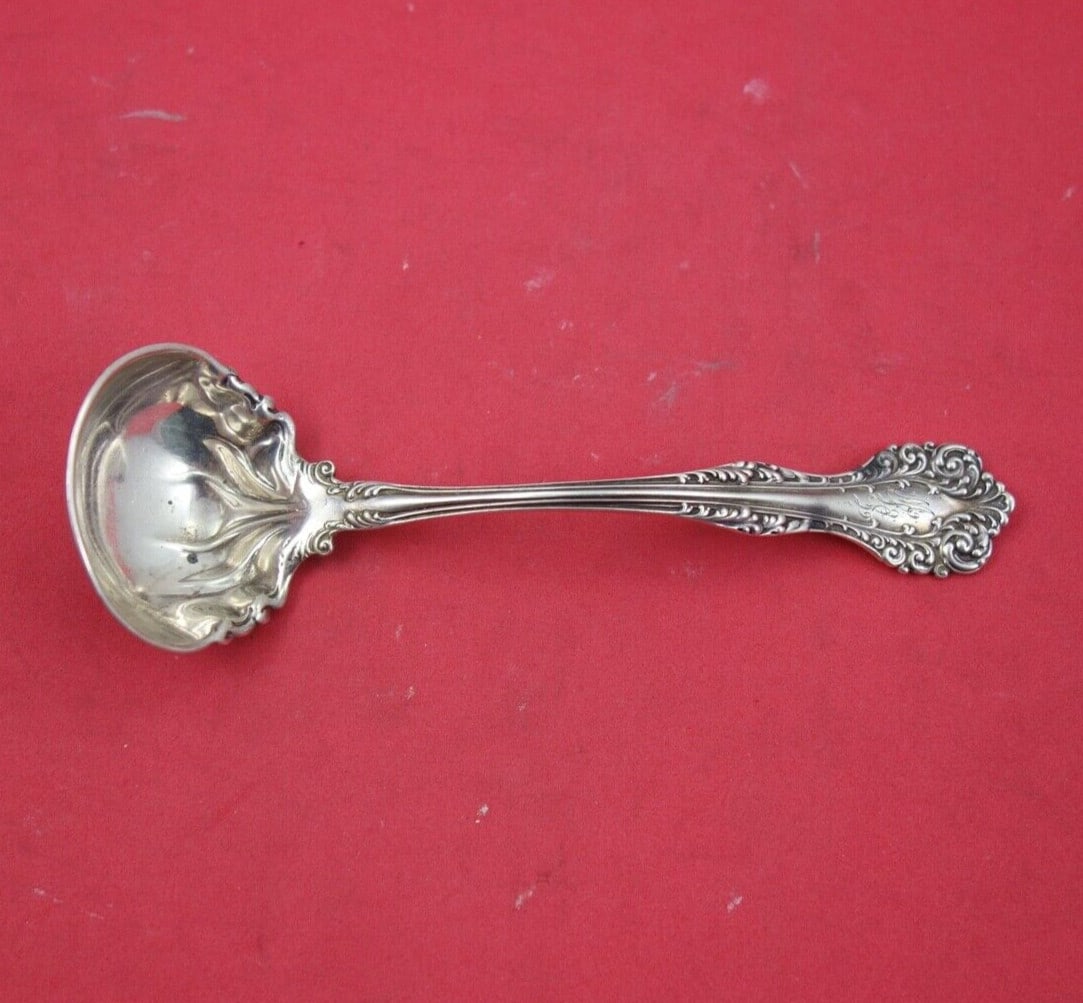 Alvin Florentine Sterling Silver 6 Inch Sauce Ladle: Alvin Florentine Sterling Silver 6 Inch Sauce Ladle This exquisite sauce ladle features the Florentine pattern by Alvin, crafted from high-quality sterling silver. Measuring 6 inches in length, this p