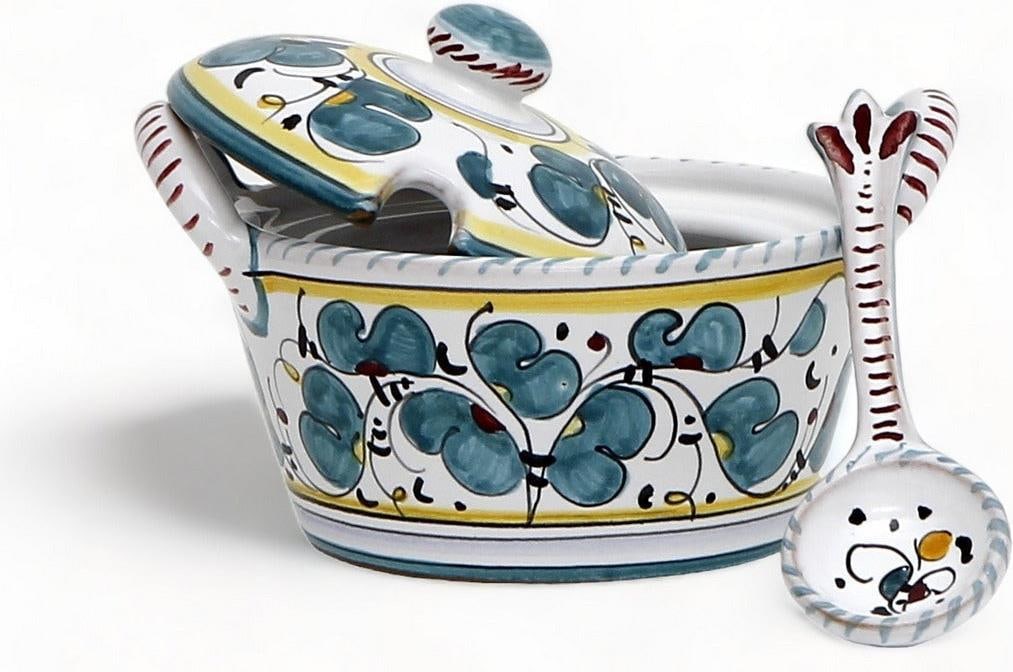 Deruta Orvieto Green Rooster Covered Cheese Bowl 3.5H 6W 6D: Deruta Orvieto Green Rooster Covered Cheese Bowl 3.5H 6W 6D This elegant covered Parmesan cheese bowl features a charming green rooster design, embodying the classic Deruta Tuscan Italian ceramics sty