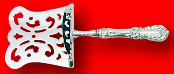 Reed & Barton Burgundy Sterling Silver Asparagus Server 9 3/8": Reed & Barton Burgundy Sterling Silver Asparagus Server 9 3/8" Introducing the exquisite Burgundy Asparagus Server by Reed & Barton, crafted from high-quality sterling silver. This stunning piece feat