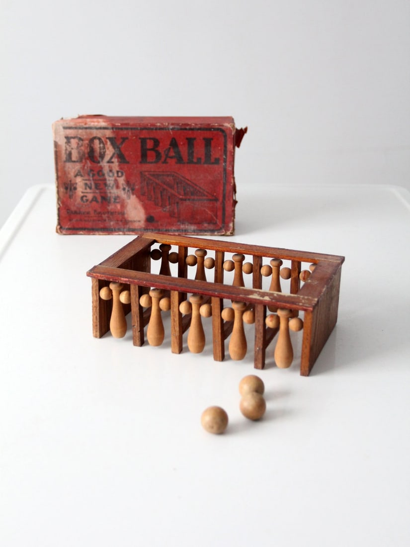 Antique Parker Brothers Box Ball Game 1910-1920 Tabletop Bowling: Antique Parker Brothers Box Ball Game 1910-1920 Tabletop Bowling Discover a piece of gaming history with this Antique Parker Brothers Box Ball Game, dating back to circa 1910-1920. This tabletop bowli