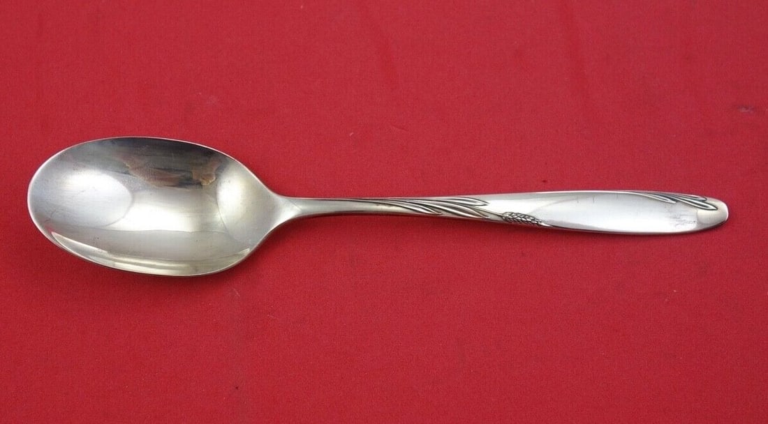 Gorham Willow Sterling Silver 7 Inch Place Soup Spoon: Gorham Willow Sterling Silver 7 Inch Place Soup Spoon This beautifully crafted soup spoon is part of the "Willow" pattern by Gorham, a renowned maker of fine silverware. Made from high-quality sterlin