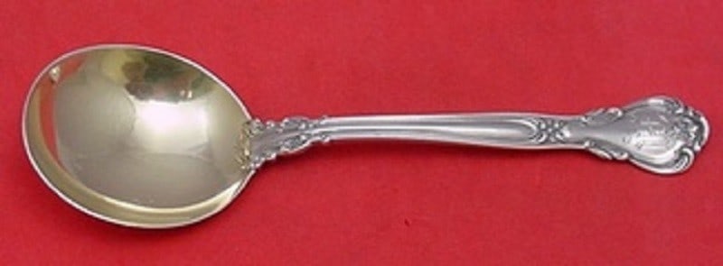 Gorham Chantilly Sterling Silver Goldwashed Gumbo Soup Spoon 6.75": Gorham Chantilly Sterling Silver Goldwashed Gumbo Soup Spoon 6.75" This exquisite gumbo soup spoon is part of the Chantilly pattern by Gorham, crafted from high-quality sterling silver with a goldwash