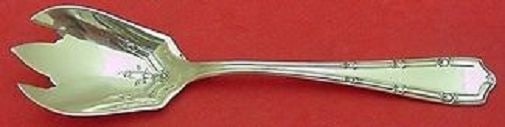 Alvin Francis I Sterling Silver Ice Cream Fork 5 3/8": Alvin Francis I Sterling Silver Ice Cream Fork 5 3/8" Indulge in the elegance of the Francis I by Alvin Sterling Silver Ice Cream Fork, measuring 5 3/8 inches. This exquisite fork showcases the timele