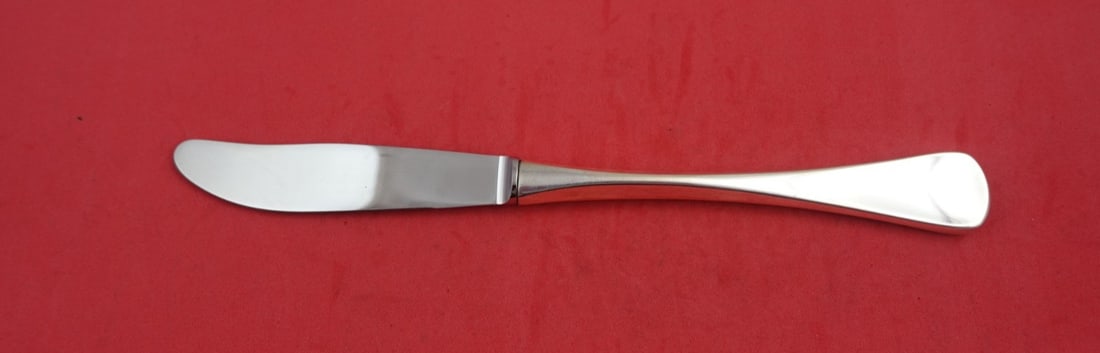 W&S Sorensen Patricia Sterling Silver Dinner Knife 9 Inch: W&S Sorensen Patricia Sterling Silver Dinner Knife 9 Inch Elevate your dining experience with this exquisite 9" dinner knife from the Patricia pattern by W&S Sorensen. Crafted from high-quality sterli