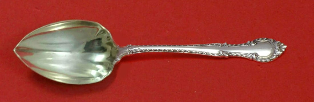 Gorham English Gadroon Sterling Silver Grapefruit Spoon Custom Fluted 5 3/4": Gorham English Gadroon Sterling Silver Grapefruit Spoon Custom Fluted 5 3/4" This exquisite grapefruit spoon is crafted from sterling silver and features the elegant English Gadroon pattern by Gorham.