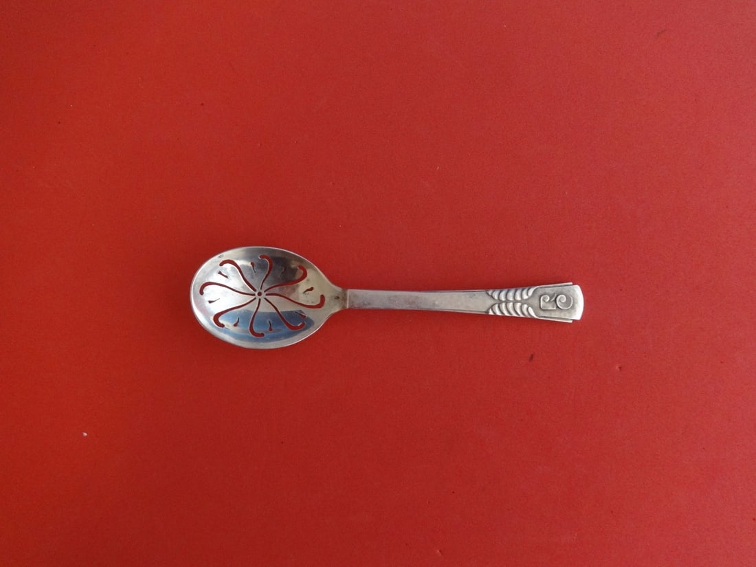 Vilanova Olive Spoon by Spanish Sterling .916 Silver 6 Inch Serving Piece: Vilanova Olive Spoon by Spanish Sterling .916 Silver 6 Inch Serving Piece This exquisite 6" olive spoon from the Vilanova pattern by Spanish Sterling showcases the elegance of .916 silver craftsmanshi
