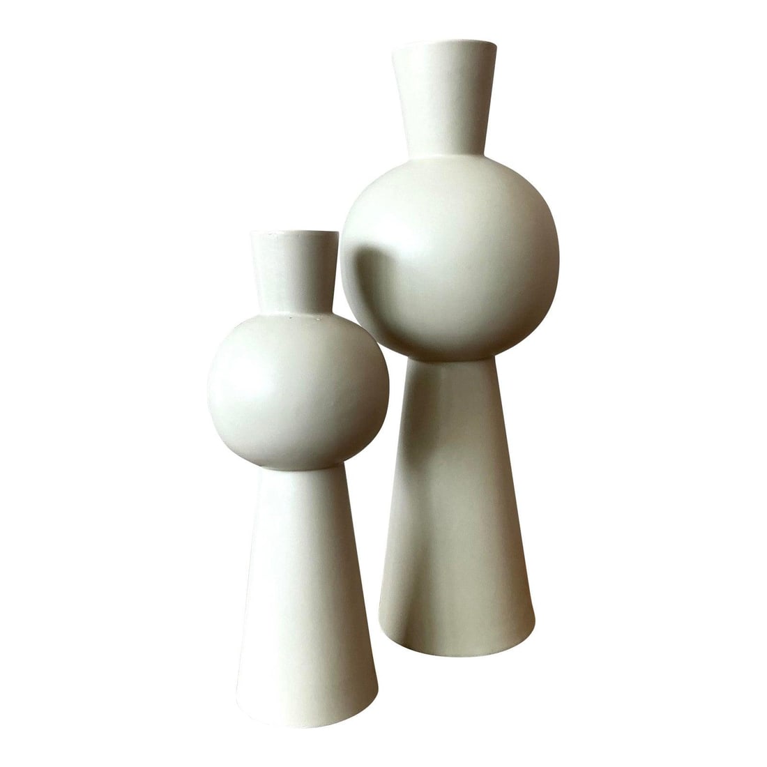 Pair of Vintage Off-White Glazed Ceramic Boho Style Vases Set of 2: Pair of Vintage Off-White Glazed Ceramic Boho Style Vases Set of 2 This set of two vintage glazed ceramic vases showcases a refined boho style with organic modern influences. Each vase features a uniq