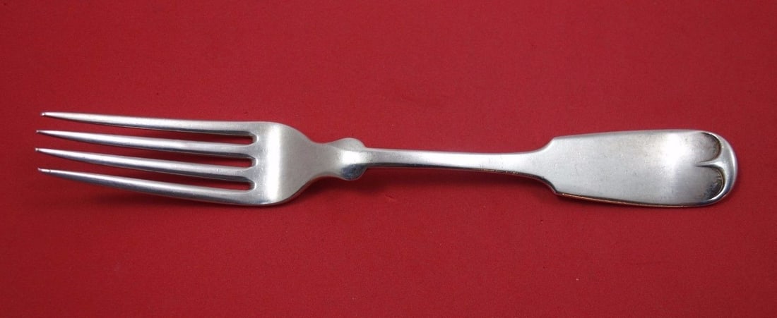 Joseph Bros Sterling Silver Plain Tipped Dinner Fork Monogrammed 7.5": Joseph Bros Sterling Silver Plain Tipped Dinner Fork Monogrammed 7.5" This elegant dinner fork features a classic Plain Tipped design, crafted by Joseph Bros. Made from high-quality sterling silver, i