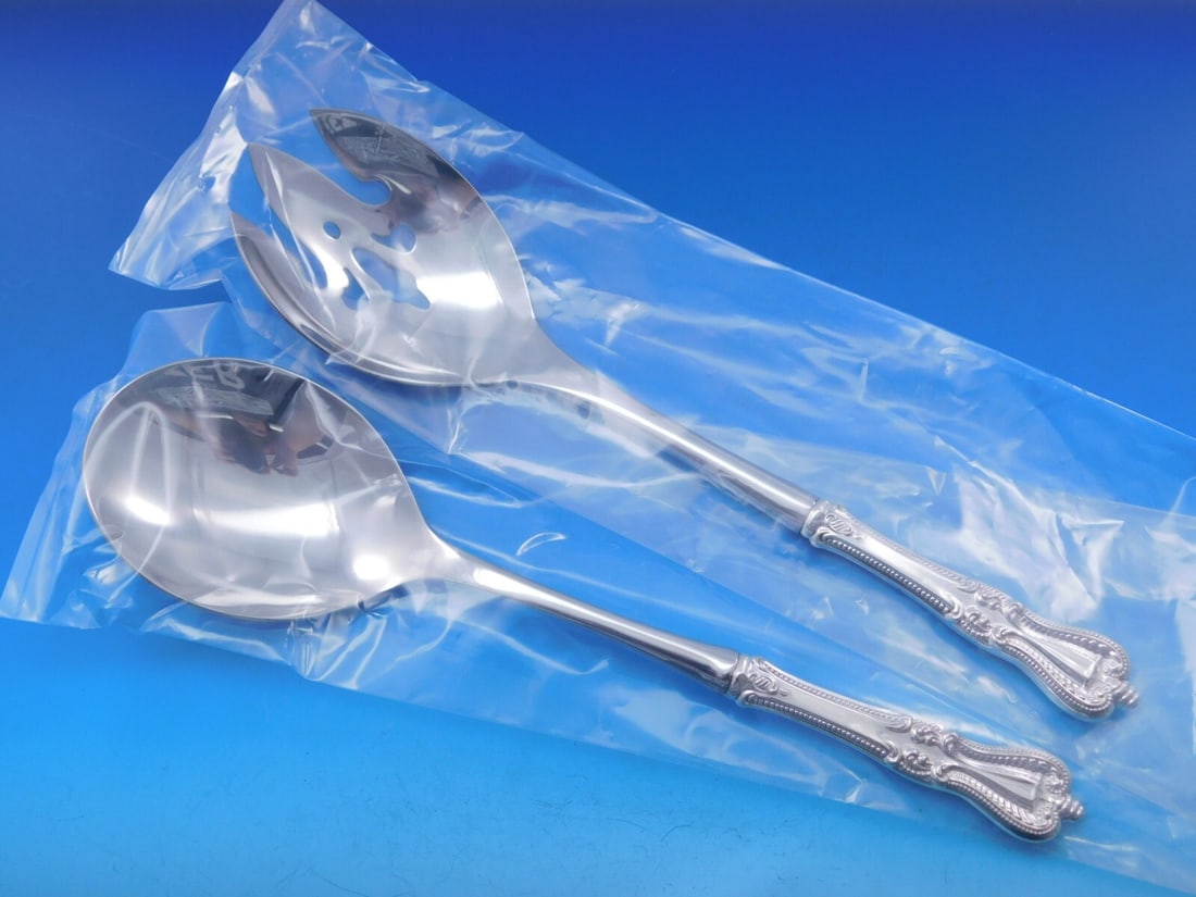 Towle Old Colonial Sterling Silver Salad Serving Set 2-Piece 11 Inch: Towle Old Colonial Sterling Silver Salad Serving Set 2-Piece 11 Inch This exquisite salad serving set from the Old Colonial pattern by Towle showcases the artistry of sterling silver craftsmanship. Fe