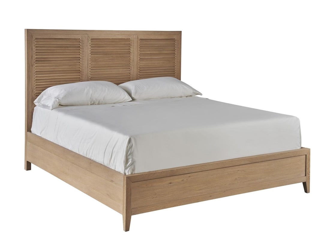 Universal King Weekender Bed Relaxed Coastal Style 60H 79W 87D: Universal King Weekender Bed Relaxed Coastal Style 60H 79W 87D Experience the perfect blend of style and comfort with the King Weekender Bed, designed in a relaxed coastal style. This king-sized bed o