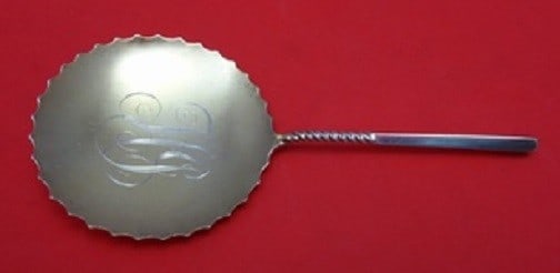 Whiting Square Twist Sterling Silver Confection Spoon 5 Inch Gold-Washed: Whiting Square Twist Sterling Silver Confection Spoon 5 Inch Gold-Washed This exquisite Square Twist Serving Spoon from Whiting is crafted from high-quality sterling silver and features a beautiful go