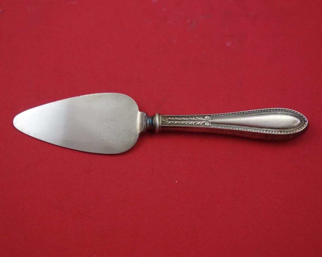 Gorham Edgeworth Sterling Silver Cheese Server 6 1/2": Gorham Edgeworth Sterling Silver Cheese Server 6 1/2" Presenting the Edgeworth Cheese Server by Gorham, a stunning piece crafted from high-quality sterling silver. This elegant server features a hollo