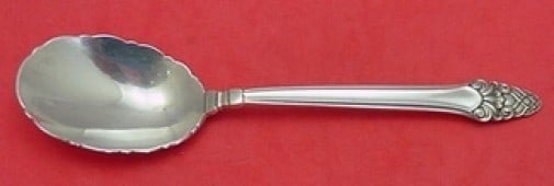 Gorham Sovereign Old Sterling Silver Sugar Spoon 6.25 Inch: Gorham Sovereign Old Sterling Silver Sugar Spoon 6.25 Inch This exquisite sugar spoon is crafted from high-quality sterling silver and features the elegant Sovereign Old pattern by Gorham. Measuring 6