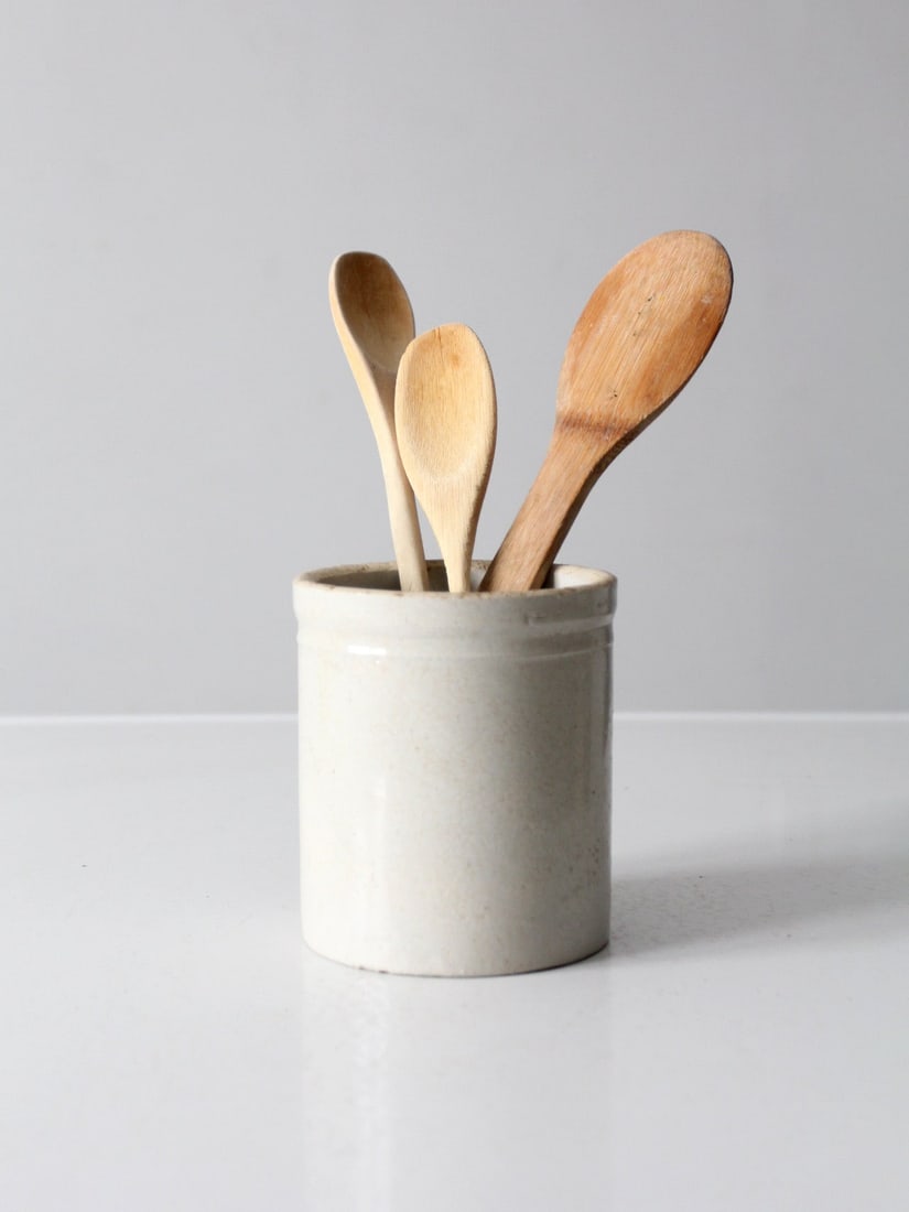 Cream Glazed Antique American Stoneware Crock 4.5 Inch Diameter: Cream Glazed Antique American Stoneware Crock 4.5 Inch Diameter This antique American stoneware crock features a classic cylindrical shape with a soft cream glaze and light speckling. Its simple desig