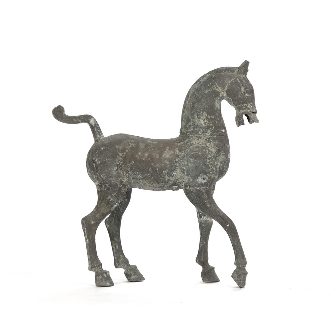 Zentique Bronze Horse Sculpture English Traditional Home Decor: Zentique Bronze Horse Sculpture English Traditional Home Decor Introducing an elegant bronze horse figurine that beautifully captures the essence of traditional English style. This exquisite sculpture