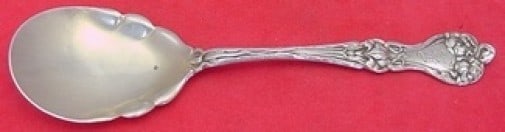 Alvin Majestic Sterling Silver Ice Cream Spoon Fluted Shoulders 5 1/8": Alvin Majestic Sterling Silver Ice Cream Spoon Fluted Shoulders 5 1/8" Introducing a timeless piece from the Majestic pattern by Alvin, this sterling silver ice cream spoon measures 5 1/8" and feature