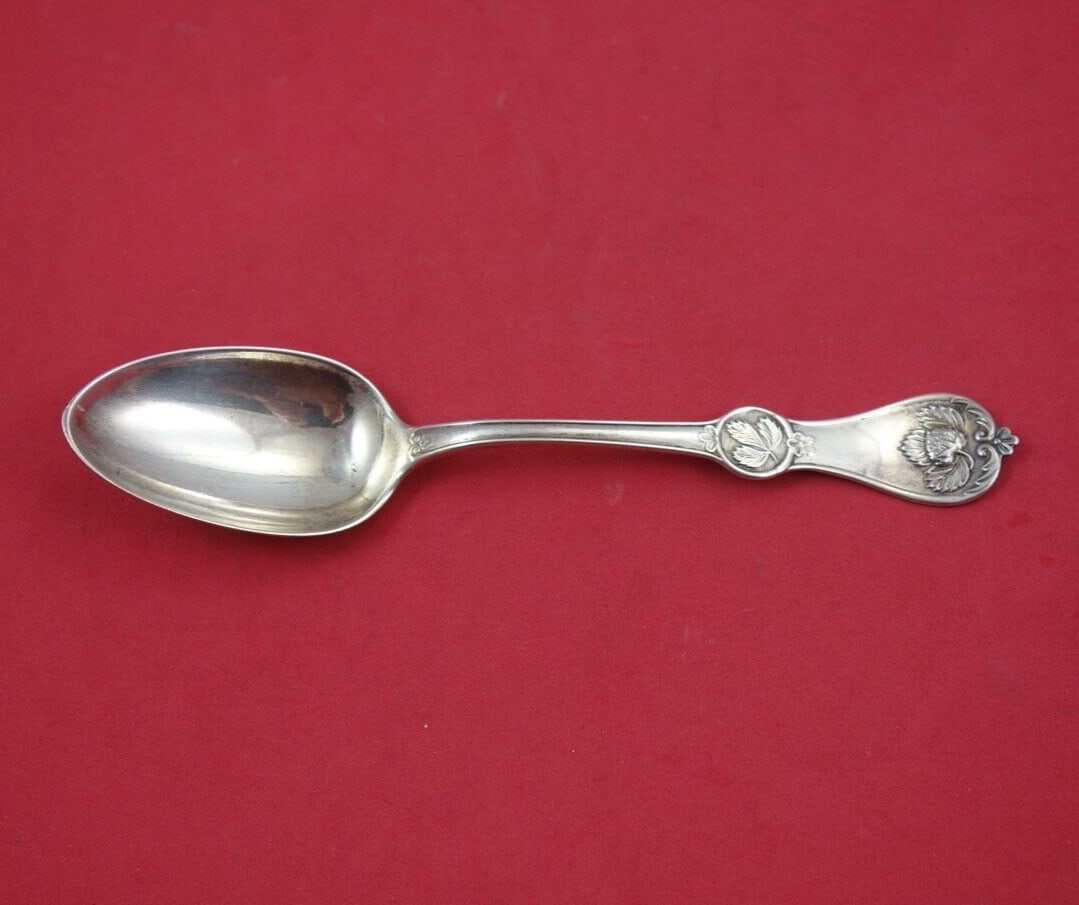 Durgin Strawberry Coin Silver Soup Spoon 6 3/4 Inches: Durgin Strawberry Coin Silver Soup Spoon 6 3/4 Inches This exquisite place soup spoon features the elegant Strawberry pattern by Durgin, crafted from high-quality coin silver. Measuring 6 3/4 inches,