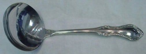International Sterling Silver Southern Colonial Gravy Ladle 6.5 Inches: International Sterling Silver Southern Colonial Gravy Ladle 6.5 Inches Introducing the Southern Colonial Sterling Silver Gravy Ladle, crafted by International. This exquisite ladle, measuring 6 1/2 in