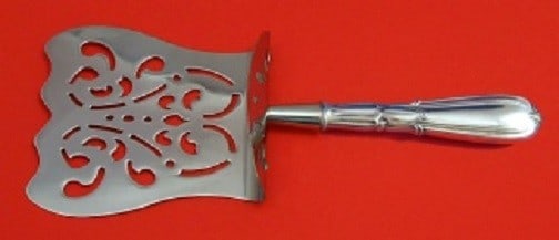 Frank Whiting Troubadour Sterling Silver Asparagus Server 9.5 Custom: Frank Whiting Troubadour Sterling Silver Asparagus Server 9.5 Custom This exquisite asparagus server from the Troubadour pattern by Frank Whiting is a testament to fine craftsmanship. Made from high-q