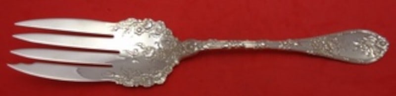 Sterling Silver Serving Fork Dauphin Pattern by Durgin-Gorham 9.25 Inch: Sterling Silver Serving Fork Dauphin Pattern by Durgin-Gorham 9.25 Inch This is a Dauphin pattern sterling silver cold meat fork by Durgin-Gorham, dating from 1850 to 1899. The fork measures 9 1/4 inc