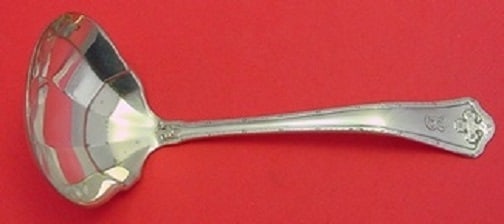 Wallace Carmel Sterling Silver Fluted Gravy Ladle 6 1/4 Inch: Wallace Carmel Sterling Silver Fluted Gravy Ladle 6 1/4 Inch This exquisite gravy ladle from the Carmel pattern by Wallace is a timeless piece of serving silverware. Crafted from sterling silver, this