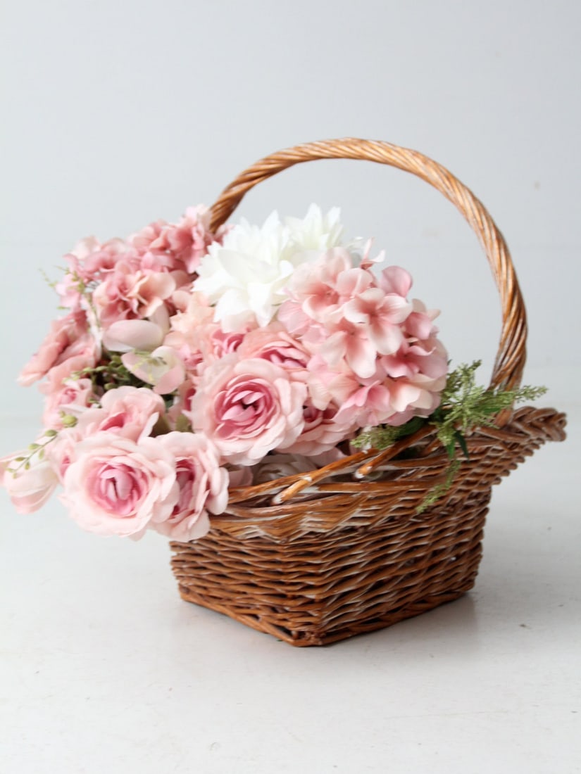 Handmade Vintage Wicker Basket with Twisted Handle 20 x 23.5 x 18 (1 of 13)