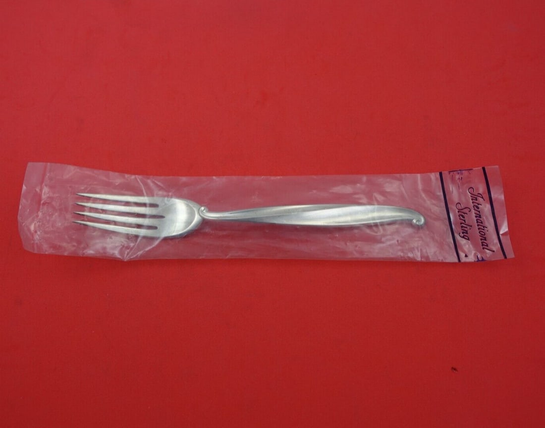 International Sterling Silver Fork Swan Lake Pattern 7 1/4 Inch (1 of 3)