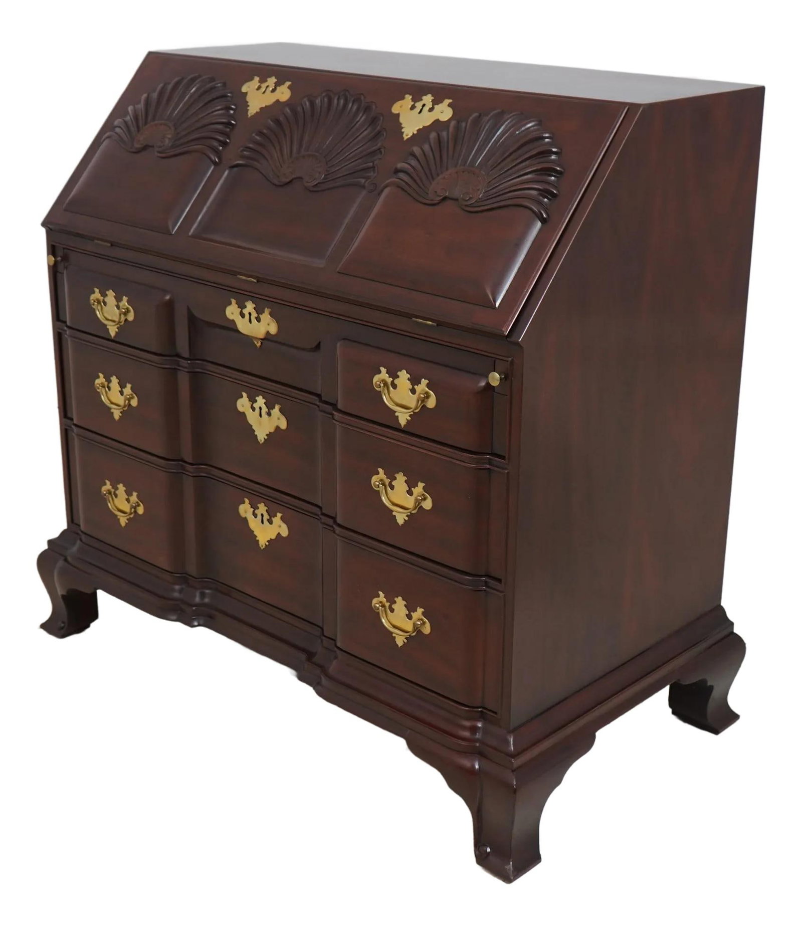 Franklin Heirloom Mahogany Chippendale Slant Top Desk C.1977 Rare Model: Franklin Heirloom Mahogany Chippendale Slant Top Desk C.1977 Rare Model This exquisite Franklin Heirloom Mahogany Block Front Slant Top Desk showcases a timeless Chippendale design, crafted around 197