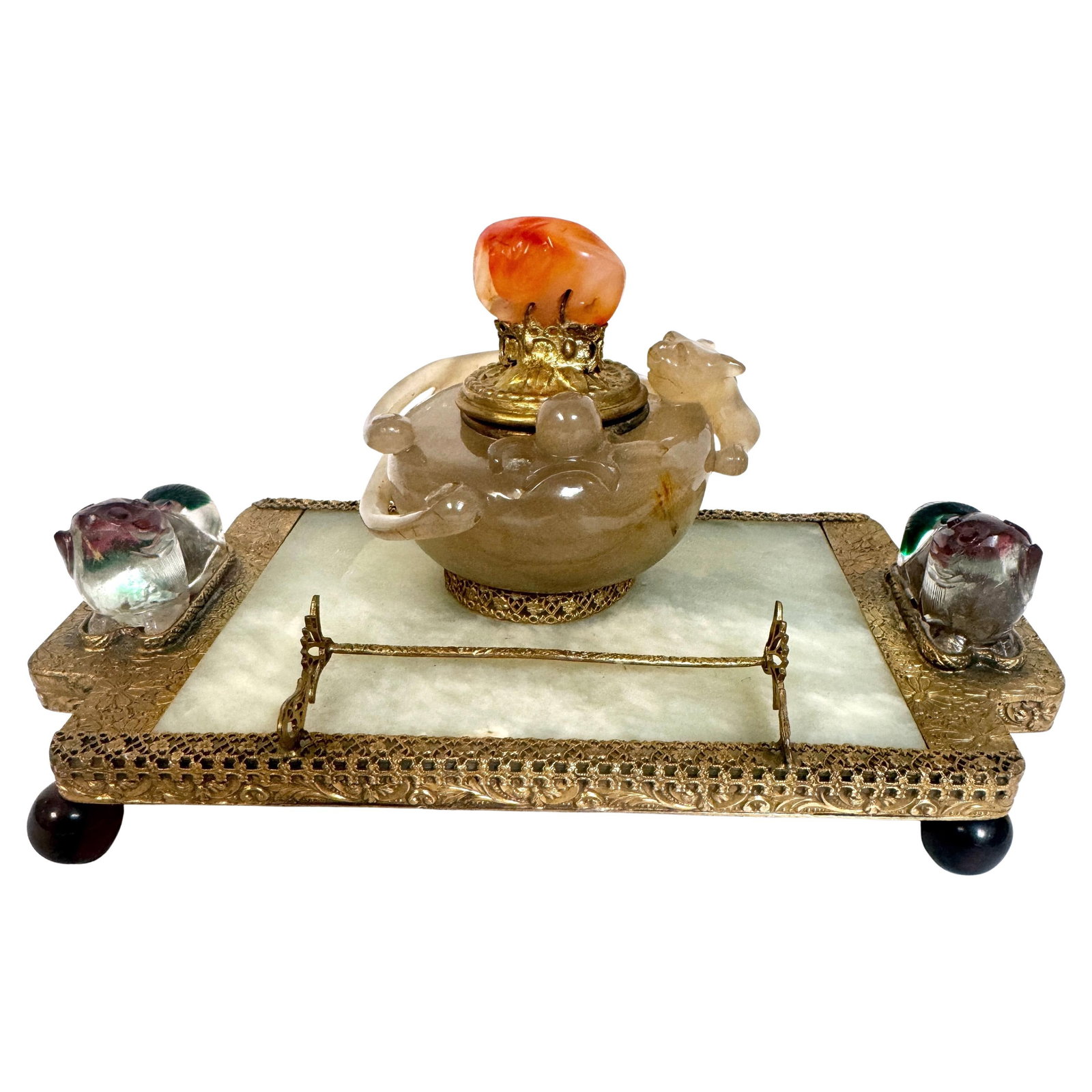 Edward Farmer Art Deco Chinoiserie Inkwell with Foo Dogs 1925: Edward Farmer Art Deco Chinoiserie Inkwell with Foo Dogs 1925 This exquisite Art Deco Chinoiserie inkwell, attributed to Edward Farmer, dates back to 1925 and showcases a harmonious blend of Chinese m