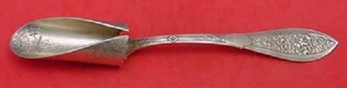 Shiebler Montezuma Sterling Silver Cheese Scoop 8 1/2" Bright-Cut Serving Piece: Shiebler Montezuma Sterling Silver Cheese Scoop 8 1/2" Bright-Cut Serving Piece This elegant cheese scoop features the Montezuma pattern crafted by Shiebler, renowned for its exquisite sterling silver