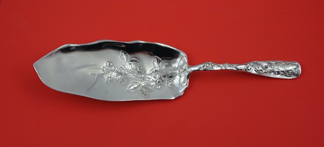 Gorham Hizen Sterling Silver Fish Server 12 Inch Bright-Cut Flowers (1 of 2)