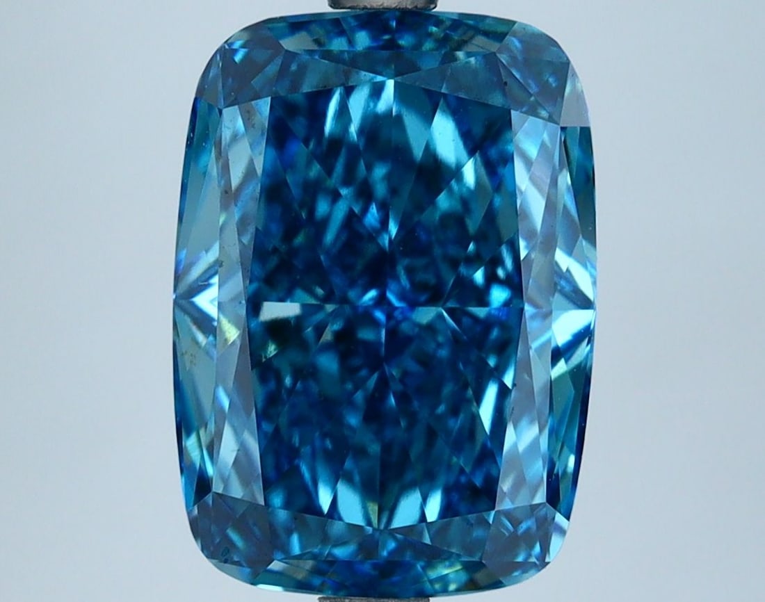 Loose Diamond - CUSHION MODIFIED 4.55ct Fancy Vivid Blue VS1: Loose Diamond - CUSHION MODIFIED 4.55ct Fancy Vivid Blue VS1 Source: This is a real non-mined Diamond that has been grown in a lab Shape: CUSHION MODIFIED Carats: 4.55 Color: Fancy Vivid Blue Certific