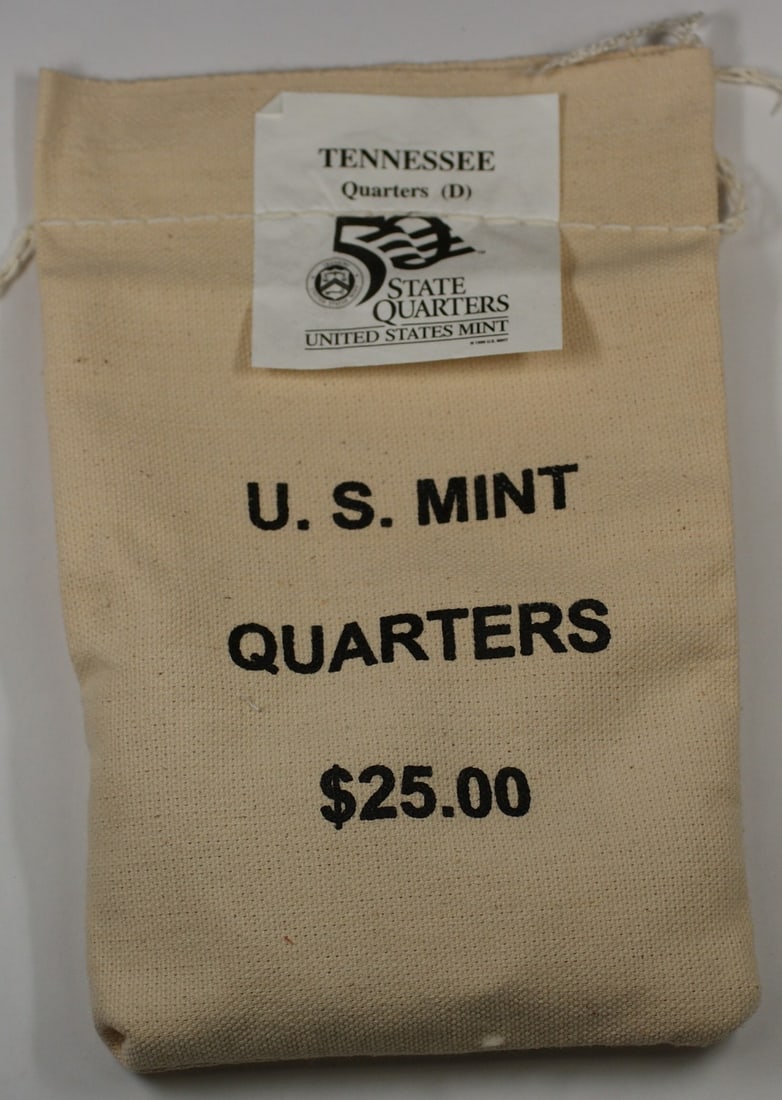 Bag of 100 2002-D Tennessee State Quarters Uncirculated US Mint Packaging: Bag of 100 2002-D Tennessee State Quarters Uncirculated US Mint Packaging This is a U.S. Mint sewn bag containing 100 uncirculated 2002-D Tennessee Statehood quarters. The bag is in its original packa
