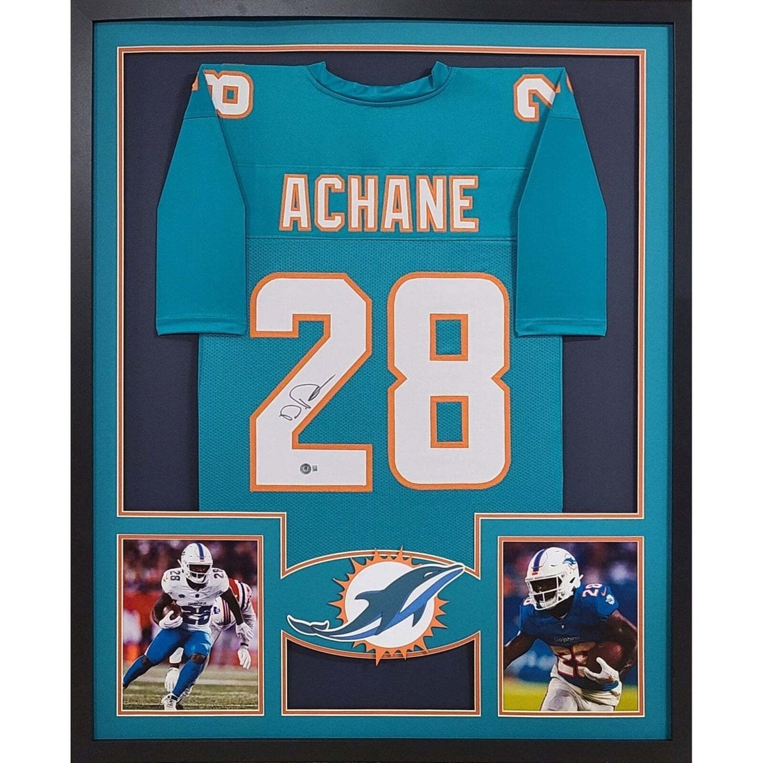 De'Von Achane Signed Jersey Framed Miami Dolphins Beckett Authenticated: De'Von Achane Signed Jersey Framed Miami Dolphins Beckett Authenticated This autographed De'Von Achane framed jersey is a must-have for any Miami Dolphins fan. Authenticated by Beckett, a leader in sp
