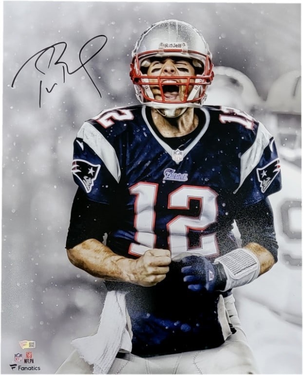 Tom Brady Signed 16x20 Photo New England Patriots Fanatics Authenticated: Tom Brady Signed 16x20 Photo New England Patriots Fanatics Authenticated Celebrate the legendary career of Tom Brady with this autographed 16x20 photo featuring him in action with the New England Patr