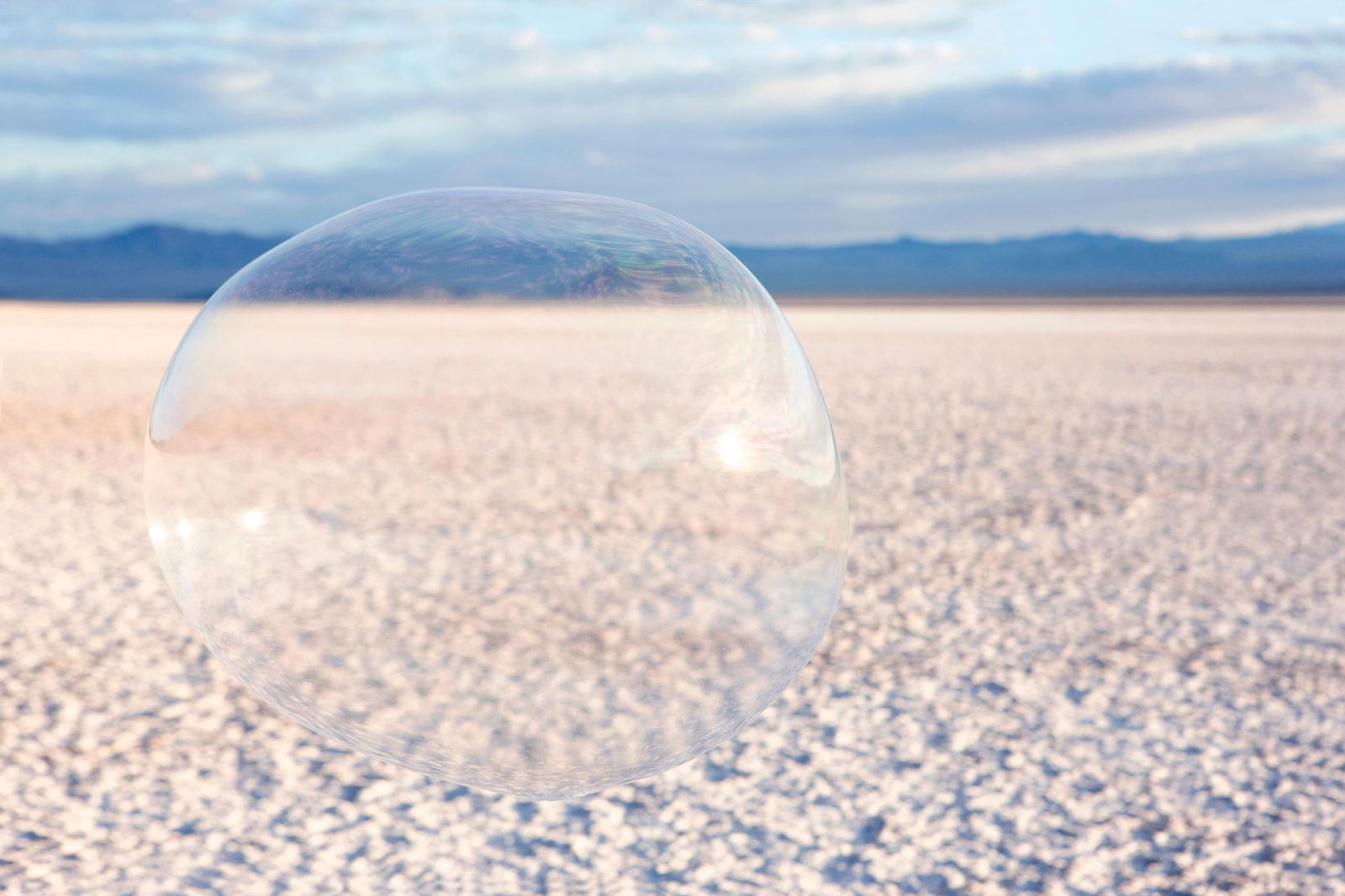 Rowan Daly Drift 22 Landscape Photography Edition 4/10 20 x 30: Rowan Daly Drift 22 Landscape Photography Edition 4/10 20 x 30 Explore the captivating "Drift 22" landscape photography by Rowan Daly, an unframed digital print that beautifully captures the essence o