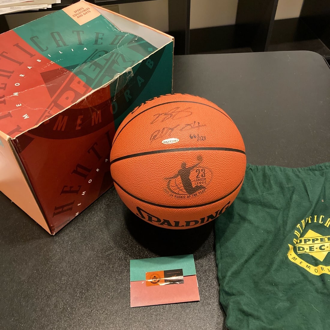 LeBron James Signed Basketball 2004 Rookie Of The Year Upper Deck COA: LeBron James Signed Basketball 2004 Rookie Of The Year Upper Deck COA Celebrate LeBron James's legendary career with this signed basketball commemorating his "2004 Rookie Of The Year" title. This auth