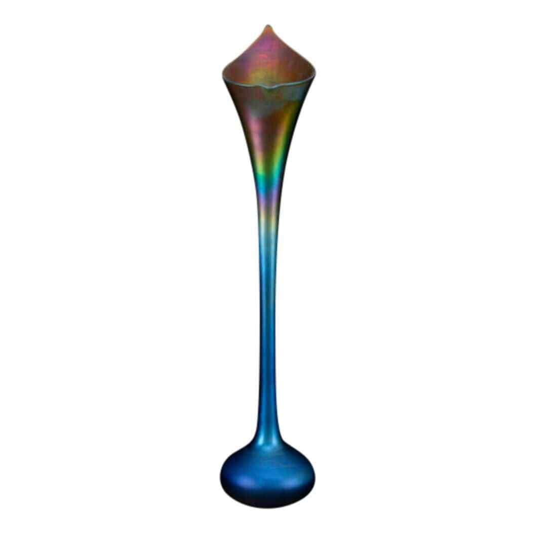 Quezal Art Glass Iridescent Floriform Vase Circa 1915 17.5in Tall: Quezal Art Glass Iridescent Floriform Vase Circa 1915 17.5in Tall Discover the exquisite beauty of this Quezal Iridescent Glass Floriform Vase, crafted circa 1915. This medium-sized art vase showcases